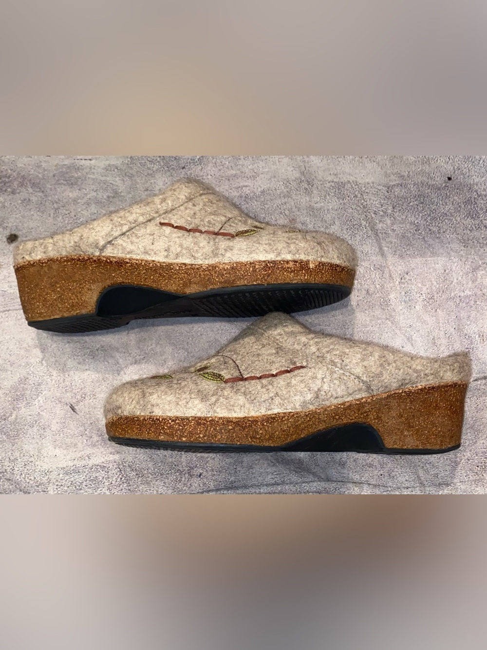 Haflinger Grizzly Flower Nature Embroidery Felted Wool Slippers Shoes Clogs 38 8 - Picture 2 of 8